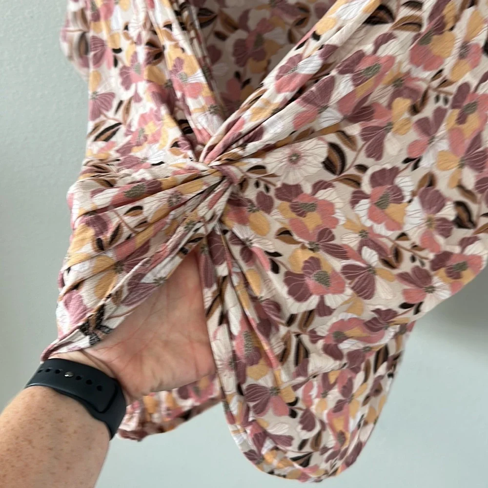 Willow + Root Twisted Open Back Top Versatile Floral Print Medium Multi Color - Picture 7 of 15